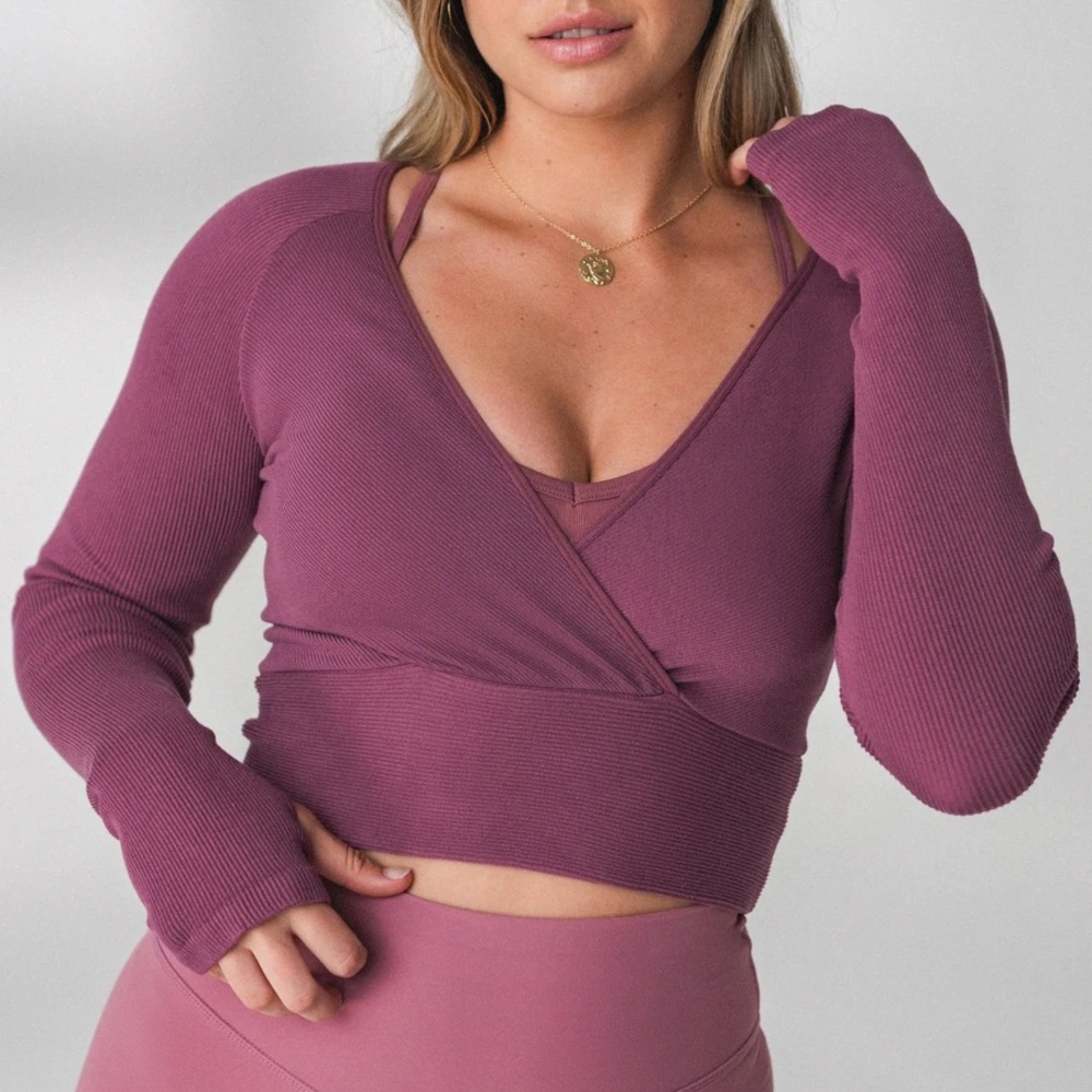 Balance Athletica  THE INFINITY WRAP TOP